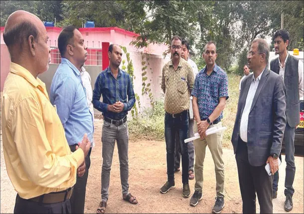 ପଦ୍ମପୁରକୁ ଜିଲ୍ଲା ମାନ୍ୟତା ପ୍ରସଙ୍ଗ: ଆର୍‌ଡିସିଙ୍କ ଗସ୍ତ, ଭିତ୍ତିଭୂମି ସମୀକ୍ଷା