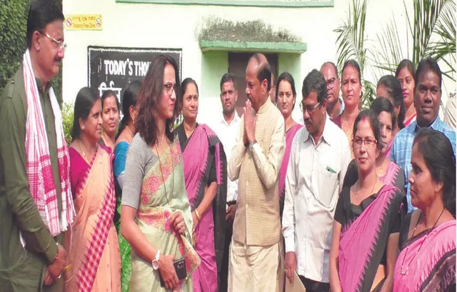 ‘ନିଜ ଇଚ୍ଛାକୁ ପିଲାଙ୍କ ଉପରେ ଲଦି ଦିଆନଯାଉ’