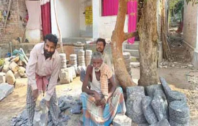 ଶହେବର୍ଷ ହେଲା କୌଳିକବୃତ୍ତିରେ ୩୦ ମୁସଲିମ ପରିବାର: ଜଣେ ବି ଯାଇନାହାନ୍ତି ଦାଦନ