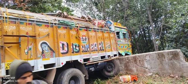 ଅଜଣା ଗାଡ଼ି ଧକ୍କାରେ ଯୁବକ ମୃତ, ସାପ କାମୁଡ଼ାରେ ଚାଲିଗଲା ଜଣଙ୍କ ଜୀବନ