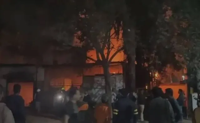 ‘ଗ୍ଲୋଭ୍‌’ ତିଆରି କାରଖାନାରେ ଭୟାବହ ଅଗ୍ନିକାଣ୍ଡ; ୬ ମୃତ