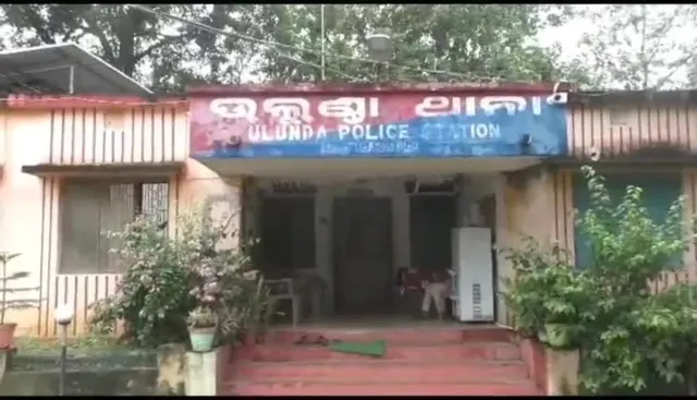 ବିଦ୍ୟୁତ୍ ତାର ଲାଗି ଚାଲିଗଲା ଦୁଇ ନାବାଳକଙ୍କ ଜୀବନ: ବାପା ଡାକ୍ତରଖାନାରେ ଚିକିତ୍ସାଧୀନ