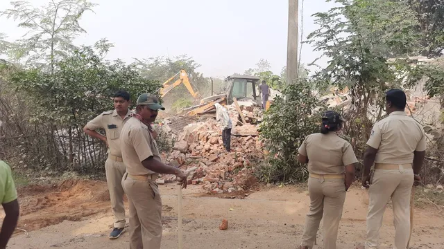 ସରକାରୀ ଜମି ଜବରଦଖଲ ଉଚ୍ଛେଦ