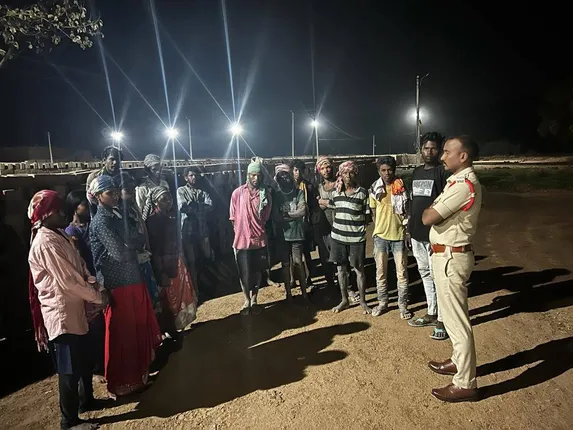 ତେଲେଙ୍ଗନାରୁ ନୂଆପଡ଼ାର ନିର୍ଯାତିତ ୧୭ ଶ୍ରମିକ ଉଦ୍ଧାର