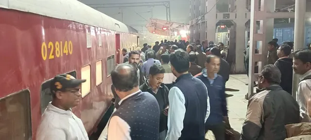 ରାଉରକେଲା-ଝାରସୁଗୁଡ଼ା ତୃତୀୟ ଲାଇନ୍‌ ନିରୀକ୍ଷଣ କଲେ ରେଳବାଇ ଜିଏମ୍‌