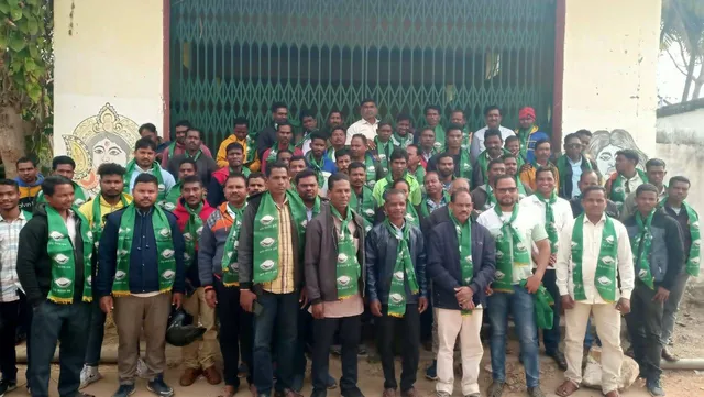 ଗୁଣପୁରରେ ବିଜେଡ଼ିର ଘର ସଜଡ଼ା ଆରମ୍ଭ: ସରପଞ୍ଚ ଓ ସମିତି ସଭ୍ୟା ସମେତ ଶତାଧିକ କର୍ମୀ ଯୋଗଦେଲେ