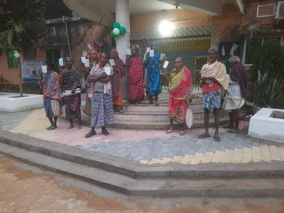 ପ୍ରତିଶ୍ରୁତି ପରେ ବି ମିଳିଲାନି ପିଡିଏସ୍‌ ଚାଉଳ: ଏନ୍‌ଏସି ଅଫିସ୍‌ ଆଗରେ ହିତାଧିକାରୀଙ୍କ ବିକ୍ଷୋଭ