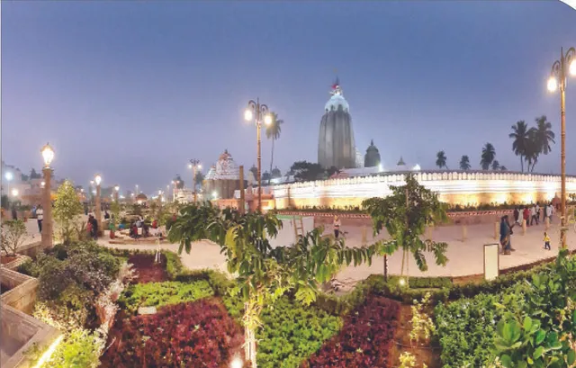 ପ୍ରକଳ୍ପ ଦେଖିବାକୁ ଉତ୍କଣ୍ଠା: ପ୍ରଦକ୍ଷିଣ ପାଇଁ ଭକ୍ତଙ୍କ ଭିଡ଼