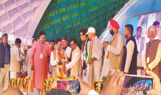 ଭବାନୀପାଟଣାରେ କଂଗ୍ରେସର ‘ହୁଙ୍କାର ଜନସଭା’: କଂଗ୍ରେସରେ ଯୋଗଦେଲେ ବଳଭଦ୍ର