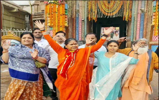 ଶ୍ରୀମନ୍ଦିର ପରିକ୍ରମା ପ୍ରକଳ୍ପର ପ୍ରଶଂସା କଲେ କେନ୍ଦ୍ରମନ୍ତ୍ରୀ ସାଧ୍ୱୀ ନିରଂଜନ ଜ୍ୟୋତି