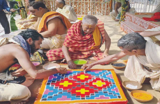 ଶ୍ରୀକ୍ଷେତ୍ରରେ ବେଦଧ୍ବନି: ୩ଟାରେ ଯଜ୍ଞକୁଣ୍ଡରେ ଅଗ୍ନିସଂଯୋଗ, ମନ୍ତ୍ରପାଠ, ନାମ ସଂକୀର୍ତ୍ତନରେ କମ୍ପୁଛି