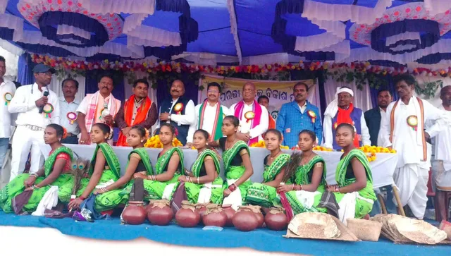 ଜିଲ୍ଲା ପରଜା ସମାଜ ବିକାଶ ପରିଷଦ ପକ୍ଷରୁ ପୁଷପୁନି ଭେଟ୍‌ଘାଟ୍‌