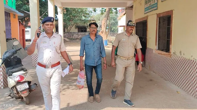 ‘ପରମ୍‌ଗୁରୁ’ କଳାଧନ ଉପରେ ପୁଲିସ ପ୍ରହାର: ପୁଲିସ ଖୋଲିଲା ନିଶା ବେପାରିର ବ୍ୟାଙ୍କ୍‌ ଲକର