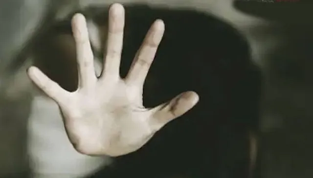 ଯୁକ୍ତ୨ ଛାତ୍ରୀଙ୍କୁ ଗଣଦୁଷ୍କର୍ମ: ନିଶା ଦେଇ ଅଚେତ କରିଥିଲେ, ୮ ସହପାଠୀଙ୍କ ସଂପୃକ୍ତିି ଅଭିଯୋଗ