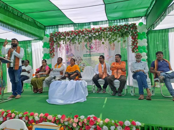 ପଞ୍ଚାୟତସ୍ତରୀୟ ସଚେତନତା ଶିବିରରେ ଅଧ୍ୟକ୍ଷ-ଉପାଧ୍ୟକ୍ଷ କଥା କଟାକଟି