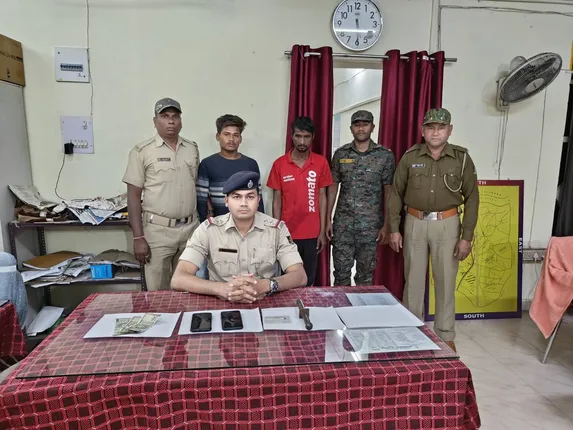 ମାରଣାସ୍ତ୍ର ଦେଖାଇ ଲୁଟ୍‌ ଅଭିଯୋଗ: ୨ ଅନ୍ତଃରାଜ୍ୟ ଅପରାଧୀ ଗିରଫ