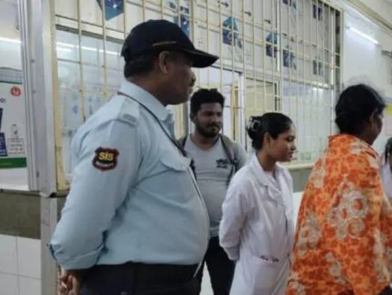 ଜଙ୍ଗଲରେ ଗୁଳିମାଡ଼: ମହିଳା ଗୁରୁତର, ଭଞ୍ଜନଗର ଡାକ୍ତରଖାନାରେ ଭର୍ତ୍ତିି