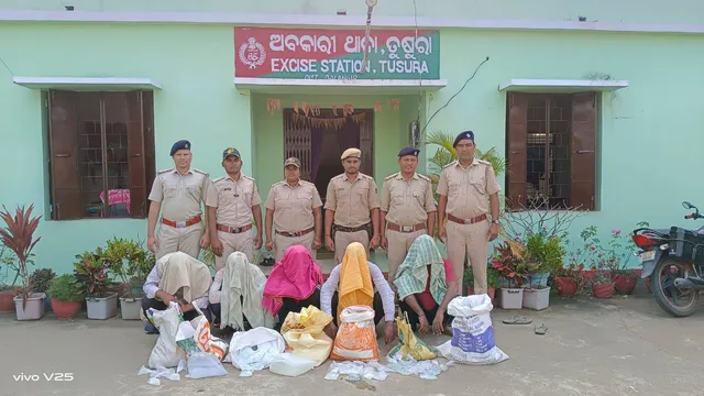 ମଦ ଜବତ, ୯ ଗିରଫ