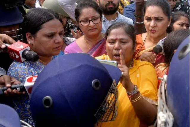 ଅଦାଲତଙ୍କ ତତ୍ତ୍ୱାବଧାନରେ ସନ୍ଦେଶଖାଲି ହିଂସାକାଣ୍ଡର ତଦନ୍ତ ଦାବି କରୁଥିବା ଜନସ୍ୱାର୍ଥ ମାମଲାର ଶୁଣାଣି କରିବାକୁ ମନା କଲେ ସୁପ୍ରିମ୍‌କୋର୍ଟ