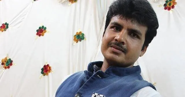 ମୋ ସ୍ତ୍ରୀ ସୁଟ୍‌ କରୁଥିଲେ, ମୁଁ ରୋମାଣ୍ଟିକ୍‌ ସିନ୍‌ କରୁଥିଲି