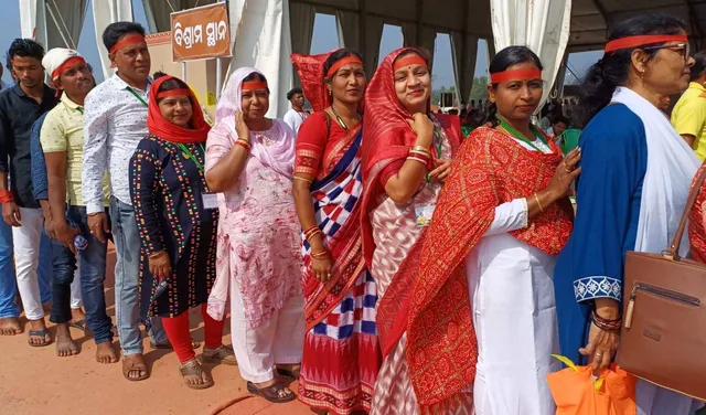 ମହାପ୍ରଭୁଙ୍କ ଦର୍ଶନ ସହ ପରିକ୍ରମା ପ୍ରକଳ୍ପର ପରିଭ୍ରମଣ କଲେ ଶତାଧିକ ଶ୍ରଦ୍ଧାଳୁ