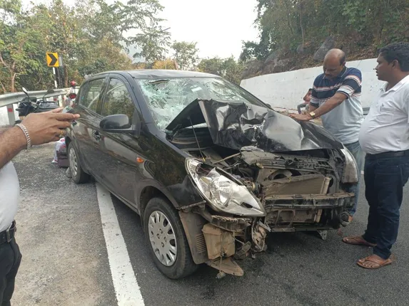 କଳିଙ୍ଗାଘାଟିରେ କାର୍‌ ସହ ବାଇକ୍‌ ମୁହାଁମୁହିଁ ଧକ୍କା; ଜଣେ ମୃତ, ଦୁଇ ଗୁରୁତର