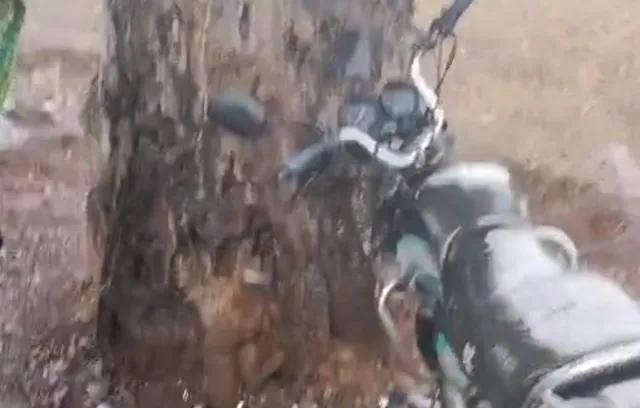 ବାଇକ୍ ଦୁର୍ଘଟଣାରେ ବିଦ୍ୟୁତ କର୍ମଚାରୀଙ୍କ ମୃତ୍ୟୁ