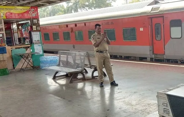 ବିଶାଖାପାଟଣା ରେଳଷ୍ଟେସନରେ ଓଡ଼ିଆ ଦାଦନ ଶ୍ରମିକଙ୍କ ମୃତ୍ୟୁ, ମୃତଦେହ ଆଣିବାକୁ ଅର୍ଥ ସାଜିଛି ବାଧକ