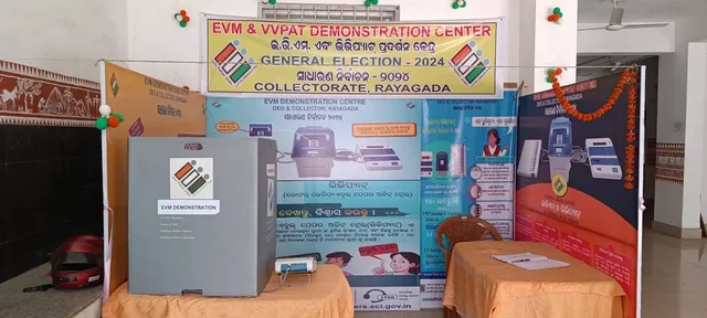 ମତଦାନ ପ୍ରକ୍ରିୟା ନେଇ ଭୋଟର ସଚେତନ: ଇଡିସିରେ ୧୬୯୬ ଜଣ, ଏମଟିଭିରେ ୩୪ ହଜାର ଭୋଟରଙ୍କ ମକ୍ ପୋଲିଂ