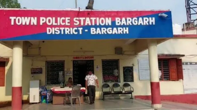 ନିଶାସକ୍ତ ଯୁବକଙ୍କ ଉନ୍ମତ୍ତ କାଣ୍ଡ: ନିଜେ କାଟିଲେ ନିଜ ତଣ୍ଟି