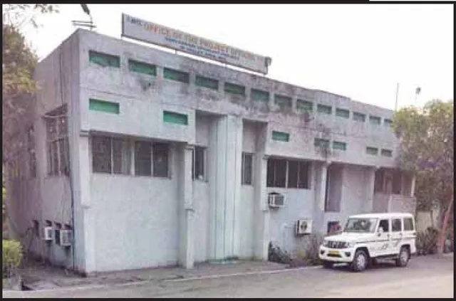 ଲାଞ୍ଚ ନେଉଥିଲେ, ସିବିଆଇ ଧରିଲା