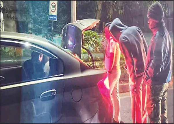 ଗାଡ଼ିଚାଳକଙ୍କୁ ମଦ ଦେଲେ ବାର୍‌ରେ ଝୁଲିବ ତାଲା: ଡ୍ରିଙ୍କ୍ ଆଣ୍ଡ୍‌ ଡ୍ରାଇଭ୍‌ ବିରୋଧରେ ପୁଲିସର କଡ଼ା ଆଭିମୁଖ୍ୟ