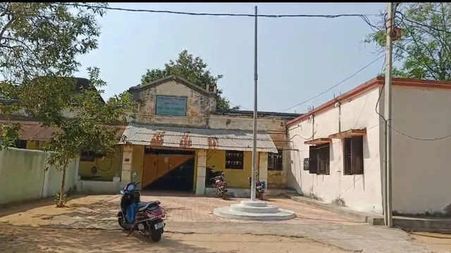 ଟିଟିଲାଗଡ଼ କାରାଗାରରୁ ୨ କଏଦୀ ଫେରାର ମାମଲା: ୱାଡେନ୍‌ ନିଲମ୍ବିତ