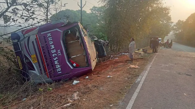 ଯାତ୍ରୀବାହୀ ବସ୍‌ ଦୁର୍ଘଟଣାଗ୍ରସ୍ତ: ମୃତକଙ୍କର ମିଳିଲା ପରିଚୟ