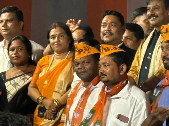 ପୂର୍ବତନ ବିଧାୟକ ଡମ୍ବରୁ ଶିଶା ବିଜେପିରେ ଯୋଗ ଦେଲେ