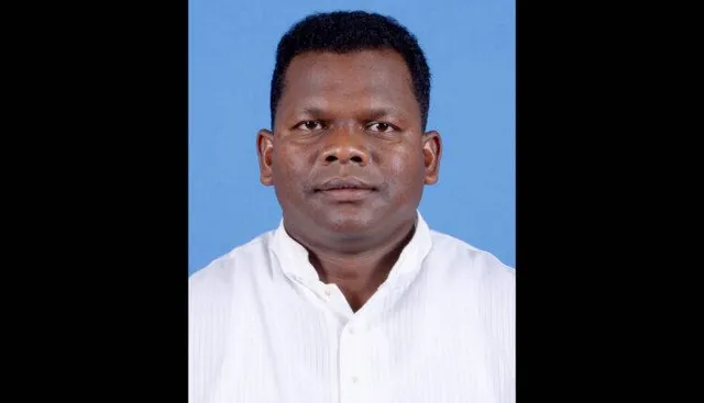 ବିଜେଡି ଛାଡ଼ିଲେ ପୂର୍ବତନ ବିଧାୟକ ଡମ୍ବରୁ ସିସା, ସୁପ୍ରିମୋଙ୍କୁ ଇସ୍ତଫାପତ୍ର ପଠାଇଲେ ବଣ୍ଡା ସଂପ୍ରଦାୟର ଯୁବନେତା