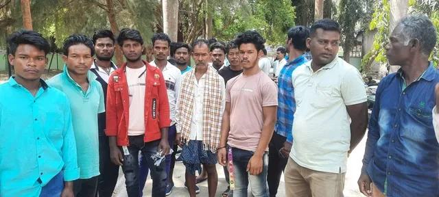 ବାରିଭଟ୍ଟା ଗାଁରେ ପହଞ୍ଚିନି ମୌଳିକ ସୁବିଧା: ଆଜି ବି ଅନ୍ଧାରରେ ରହୁଛନ୍ତି ଲୋକେ