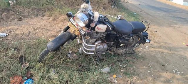 ବୁଲେଟ ଚକରେ ହାତ ଫସିଯାଇ ଛିଣ୍ଡିଗଲା କୁନି ଝିଅର ଡାହାଣ ହାତ