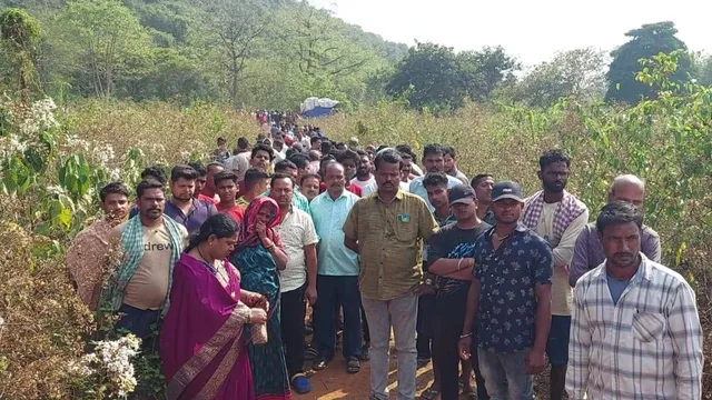 କଲେଜ ଛାତ୍ରୀଙ୍କୁ ନିର୍ମମ ହତ୍ୟା, ବୁଦାମୂଳରୁ ମିଳିଲା ମୃତଦେହ