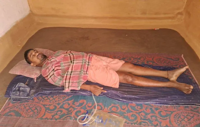 ତେନ୍ତୁଳି ଗଛରୁ ପଡ଼ି ଅଣ୍ଟା ଉଠୁନାହିଁ, ୪ ବର୍ଷ ହେଲା ଶର୍ଯ୍ୟାଶାୟୀ ଅସ୍ତୁ