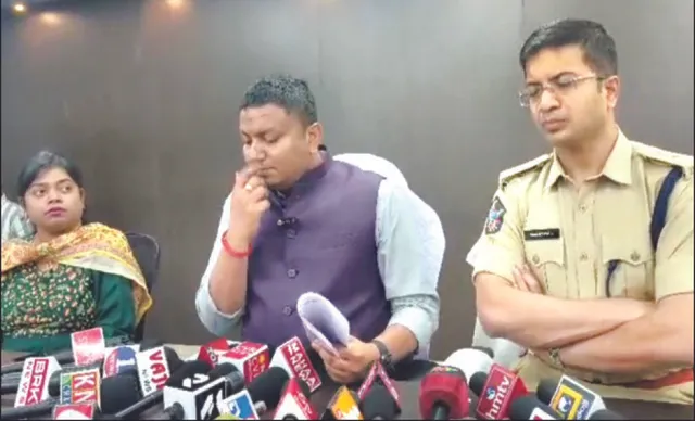 କୋଟିଆରେ ଆନ୍ଧ୍ର କରିବ ମତଦାନ କେନ୍ଦ୍ର: ମିଛ କହିଲେ ପାର୍ବତୀପୁରମ ମାନ୍ୟମ ଜିଲ୍ଲାପାଳ