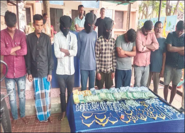 ଆପାର୍ଟମେଣ୍ଟ ସିନ୍ଧିଚୋର ଠାବ ମିସନ ସଫଳ: ବନ୍ଧାହେଲେ ଦାଦା ଗ୍ୟାଙ୍ଗ୍‌ର ୯