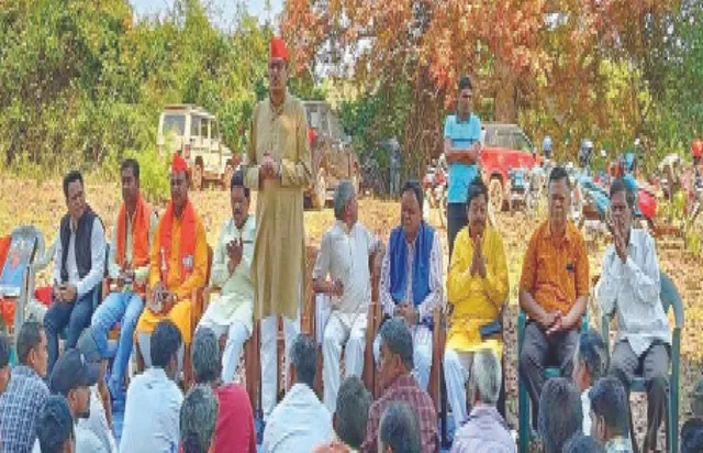 ମେଣ୍ଟ ହେଲାନି: ଏବେ ଗାଁମୁହାଁ ନେତା