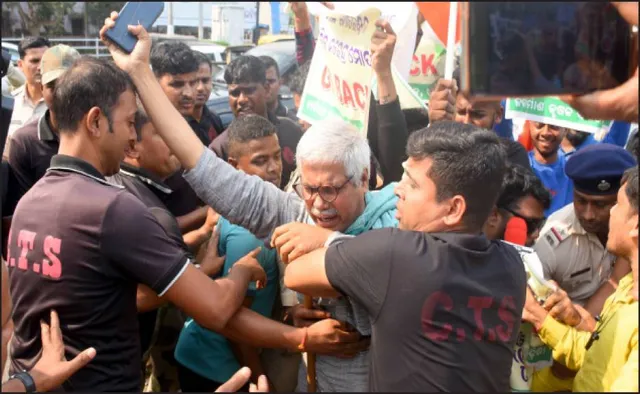 ପ୍ରଧାନମନ୍ତ୍ରୀଙ୍କ ଗସ୍ତକୁ ବିରୋଧ କଲା ନବନିର୍ମାଣ କୃଷକ ସଂଗଠନ