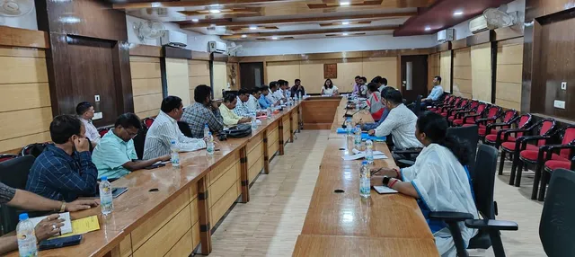 କଳାହାଣ୍ଡି ଜିଲ୍ଲାରେ ନିର୍ବାଚନ ଖର୍ଚ୍ଚ ପର୍ଯ୍ୟବେକ୍ଷକଙ୍କ ସମୀକ୍ଷା