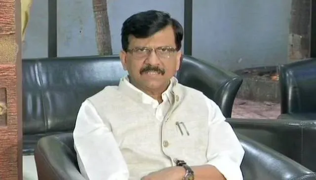 ଲୋକଙ୍କୁ ଭୋଟ୍ ଦେବାକୁ ଧମକ ଦିଆଯାଉଛି: ବଡ଼ ଅଭିଯୋଗ ଆଣିଲେ ସଞ୍ଜୟ ରାଉତ