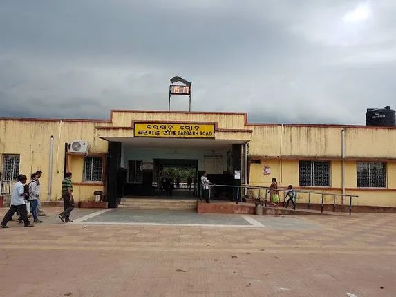 ଟ୍ରେନ୍‌ ଧକ୍କାରେ ଚାଲିଗଲା ଯୁବକଙ୍କ ଜୀବନ