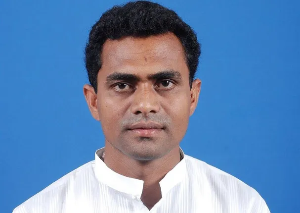 ପର୍ଶୁରାମ ଧଡ଼ାଙ୍କ ପରେ ବିଜେଡି ଛାଡ଼ିଲେ ଦେବେନ୍ଦ୍ର କହଁର