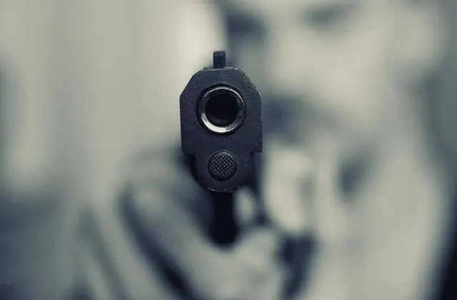 ବନ୍ଧୁକ ମୂନରେ ସୁନା ବ୍ୟବସାୟୀଙ୍କଠାରୁ ଲୁଟ୍: ୨୭୦ ଗ୍ରାମ୍ ସୁନା, ୬କେଜି ରୁପା ଲୁଟିନେଲେ