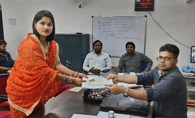 ଶେଷଦିନ ସୁଦ୍ଧା ପାରଳାରେ ୧୧ ଓ ମୋହନାରେ ୮ ପ୍ରାର୍ଥୀଙ୍କ ନାମାଙ୍କନ ଦାଖଲ